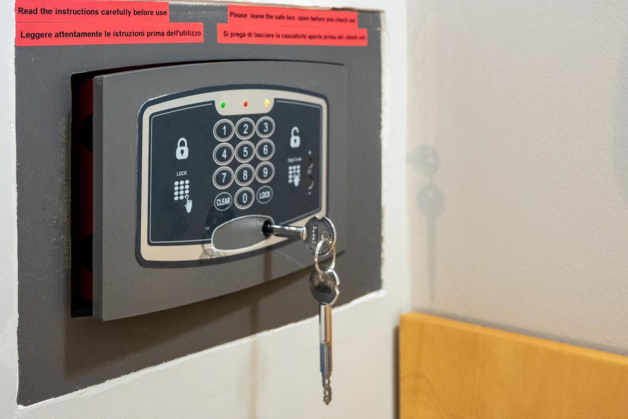 Ciccio Rooms And Breakfast - Self Check-In Palermo Exterior photo