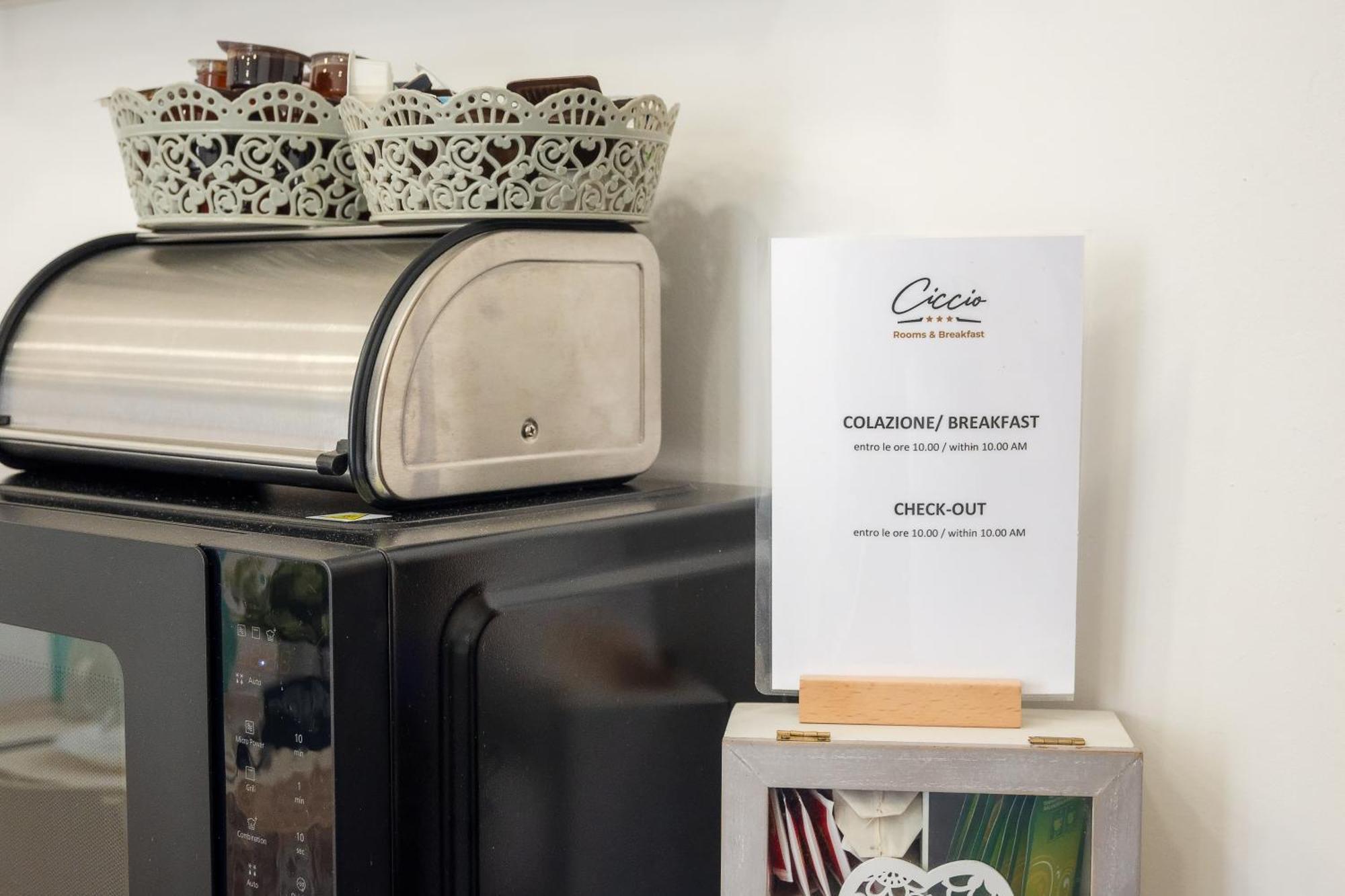 Ciccio Rooms And Breakfast - Self Check-In Palermo Exterior photo