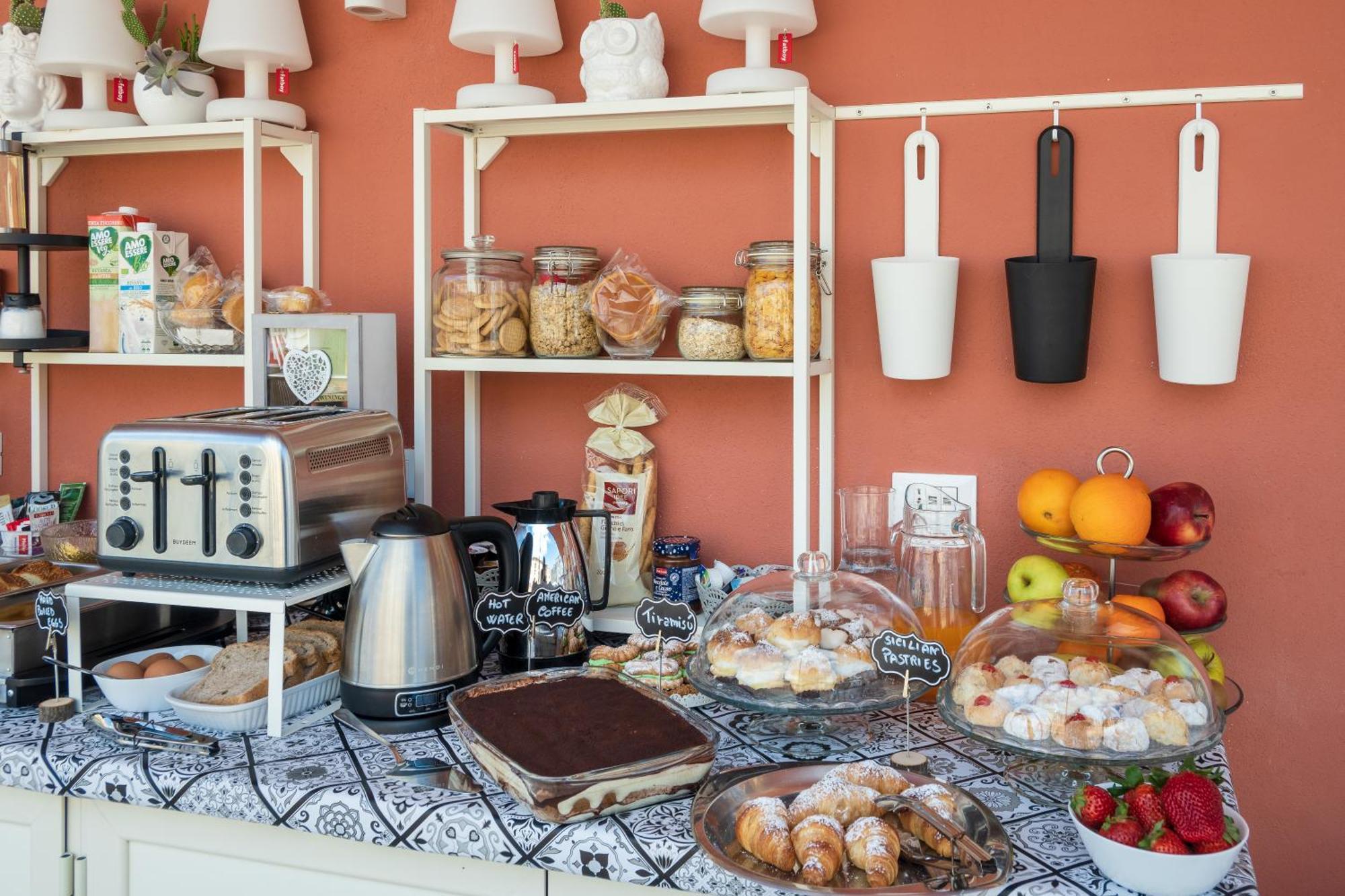 Ciccio Rooms And Breakfast - Self Check-In Palermo Exterior photo